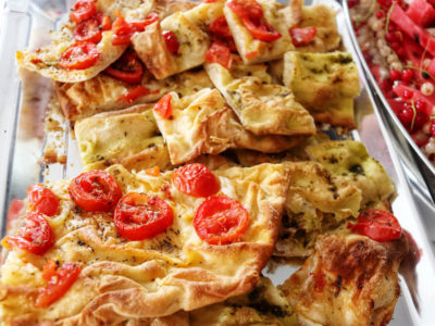 pizza bread with dried tomatoes
