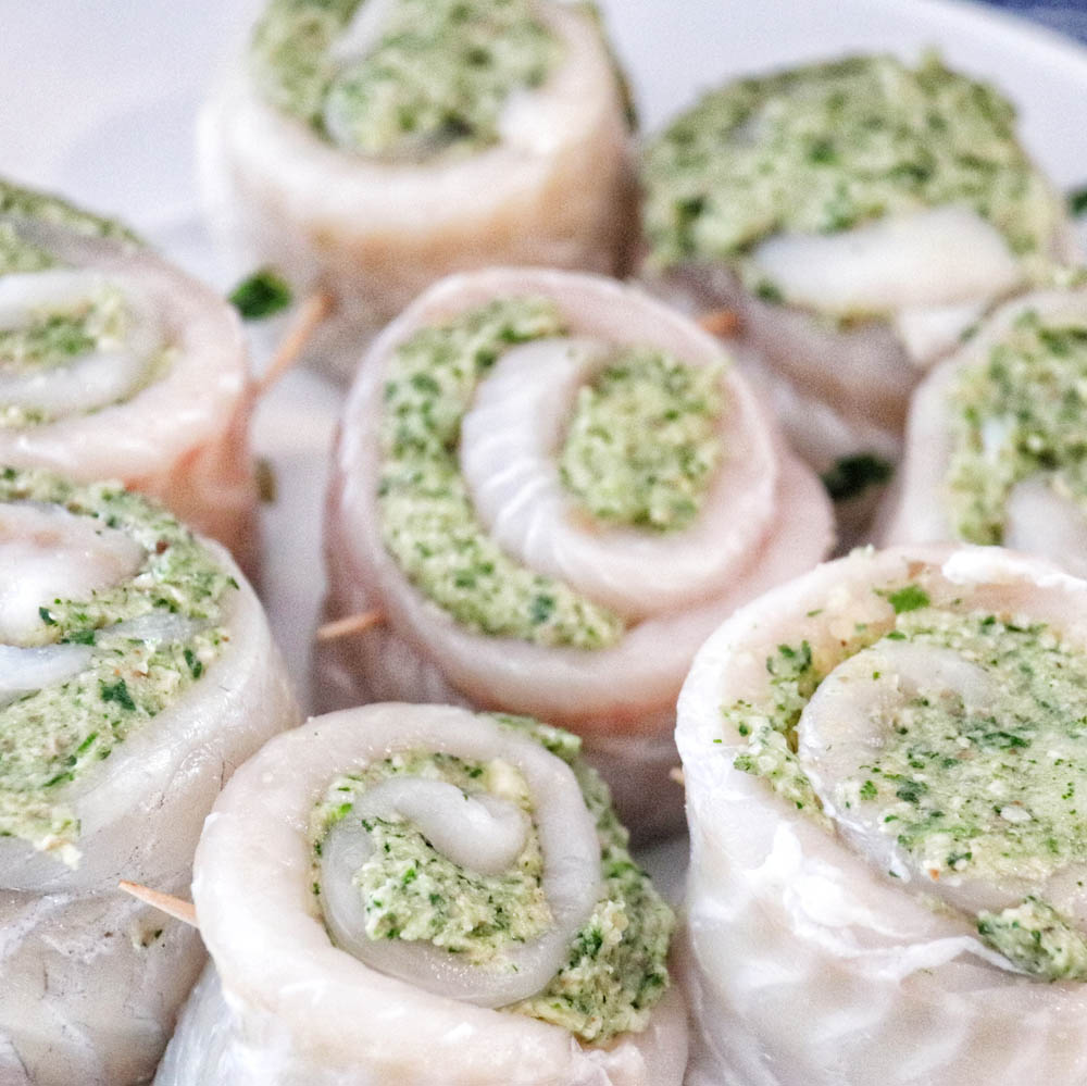 Paupiettes of sole stuffed with spinach, hake and mushrooms