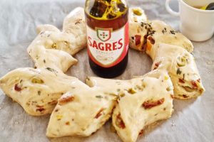 Portuguese Olive Bread with sun-dried Tomatoes and Sagres beer
